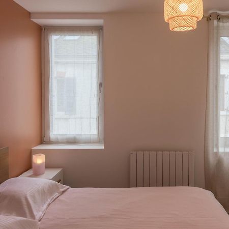Beau Quartier Et Central, Maison Spacieuse Avec Cour, 3 Chambres, 3 Salles De Bains A 10 Min A Pied De La Gare Orleans Bagian luar foto